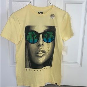 Quicksilver Men’s Graphic Tee